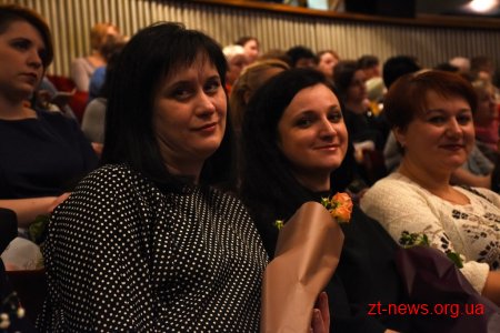 Ігор Гундич та Володимир Ширма привітали жінок-педагогів та медиків зі святом весни