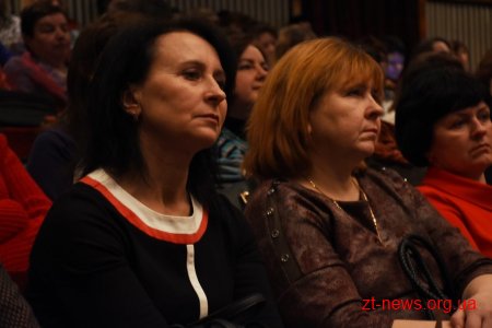 Ігор Гундич та Володимир Ширма привітали жінок-педагогів та медиків зі святом весни