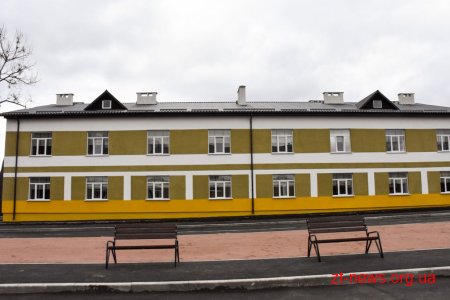 На Житомирщині Петро Порошенко відкрив перші 4 гуртожитки для військових