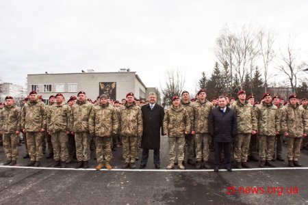 Президент вручив державні нагороди десантникам 95-ї бригади