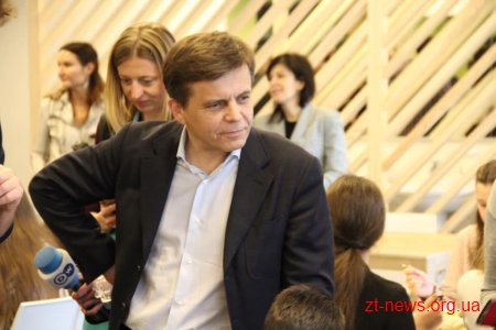 Євген Клопотенко у Житомирі презентував проект «Нове шкільне харчування»