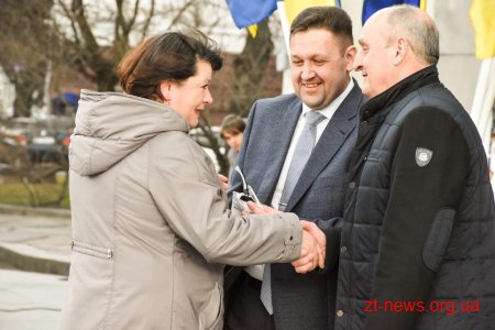 22 автомобілі «Renault Duster» отримали лікарі Житомирщини, які працюють в селах