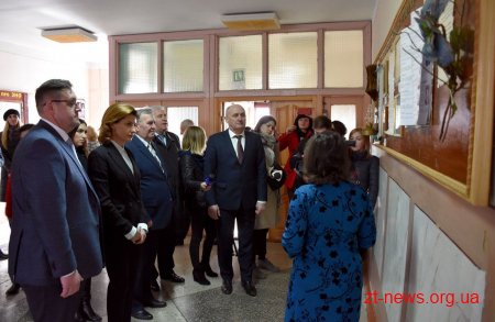 У Любарській ОТГ Марина Порошенко зустрілась із дітьми, які отримують послуги в ІРЦ