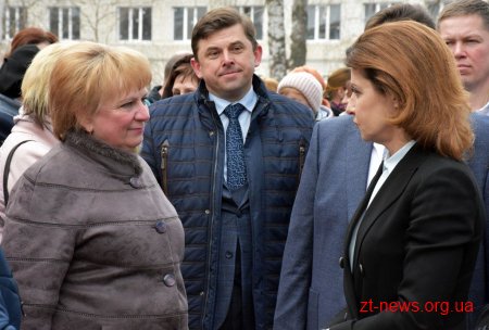 У Любарській ОТГ Марина Порошенко зустрілась із дітьми, які отримують послуги в ІРЦ