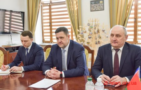 Керівники області зустрілись з Послом Білорусі