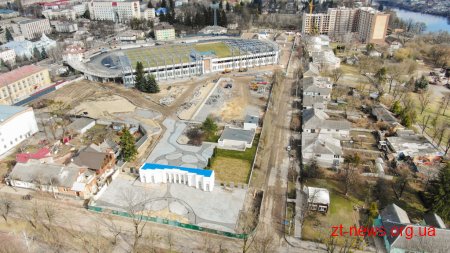 На стадіоні «Полісся» вже змонтували 19 опор для накриття трибуни