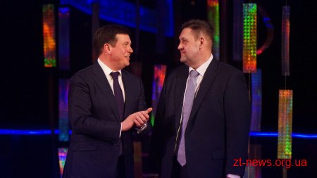Геннадій Зубко та керівники області й міста привітали колектив театру ім. І. Кочерги із Міжнародним днем театру