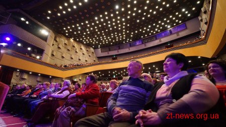 Геннадій Зубко та керівники області й міста привітали колектив театру ім. І. Кочерги із Міжнародним днем театру