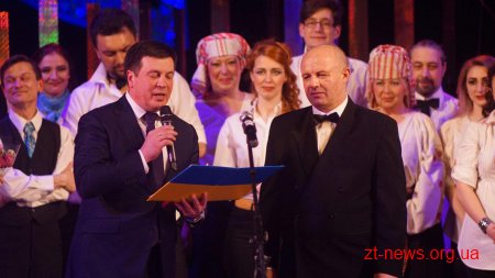 Геннадій Зубко та керівники області й міста привітали колектив театру ім. І. Кочерги із Міжнародним днем театру