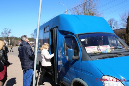 Дмитро Ткачук під час брифінгу розповів про ситуацію з перевезенням пільговиків у маршрутках Житомира