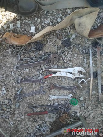 Жителя Глибочиці затримали, коли він намагався вкрасти кабелі мобільного зв’язку