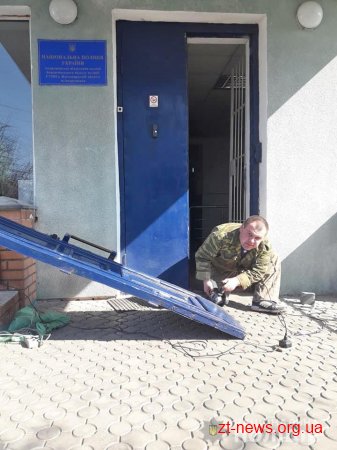 Поліцейські на Житомирщині долучились до весняної толоки