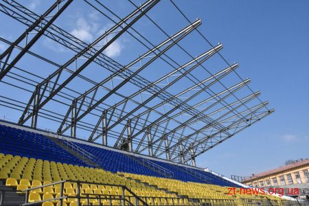 Стан ремонтних робіт на житомирських стадіонах «Полісся» та «Спартак» оглянув Геннадій Зубко