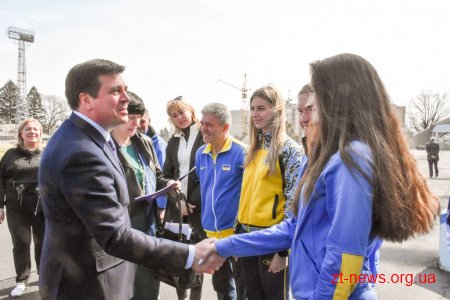 Стан ремонтних робіт на житомирських стадіонах «Полісся» та «Спартак» оглянув Геннадій Зубко