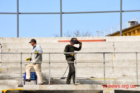 Стан ремонтних робіт на житомирських стадіонах «Полісся» та «Спартак» оглянув Геннадій Зубко