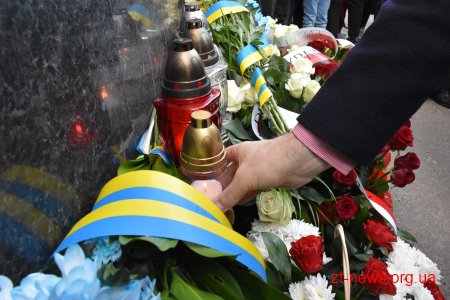 У Житомирі вшанування пам’ять жертв Катинської трагедії та авіакатастрофи під Смоленськом