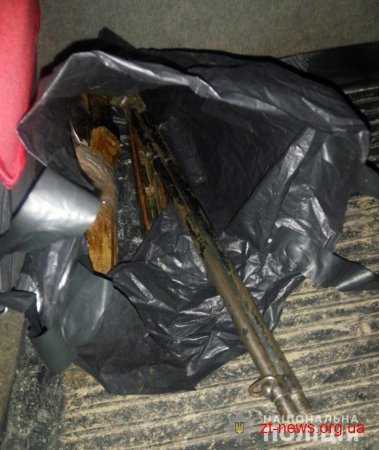 У Бердичеві поліцейські вилучили з автомобіля незареєстровану рушницю