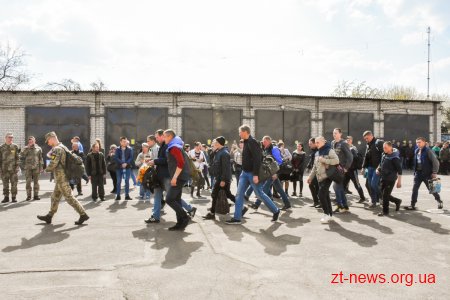 43 юнаків Житомирщини відправили на строкову військову службу