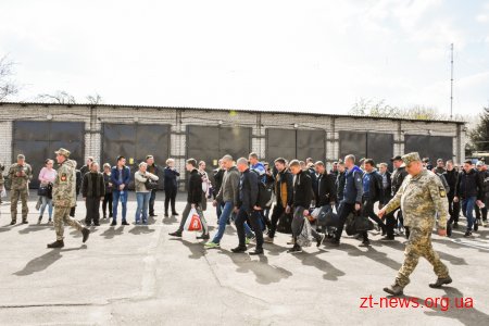 43 юнаків Житомирщини відправили на строкову військову службу
