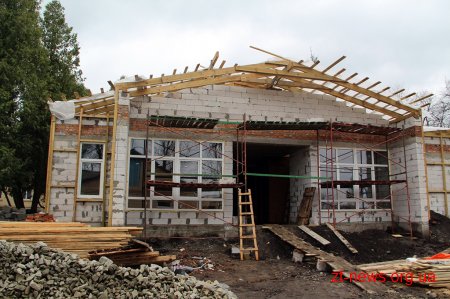 Будівництво сільських амбулаторій нового зразка в області триває
