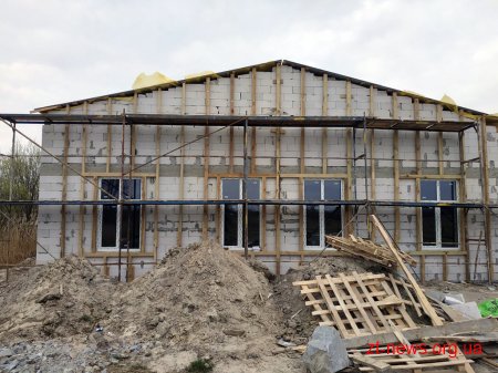 Будівництво сільських амбулаторій нового зразка в області триває