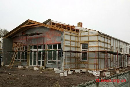 Будівництво сільських амбулаторій нового зразка в області триває