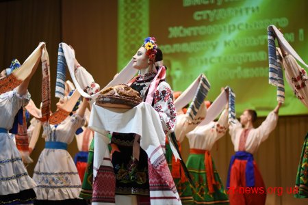 Понад 170 дітей-сиріт з усієї області привітали із закінченням навчання