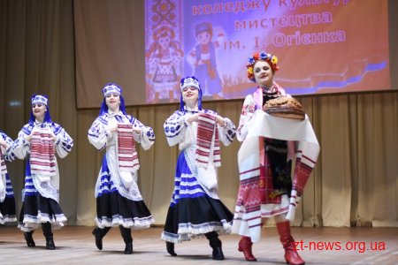 Понад 170 дітей-сиріт з усієї області привітали із закінченням навчання