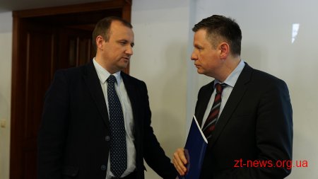 Співробітництво між Україною і Республікою Білорусь є активним на усіх напрямках