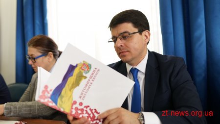 Співробітництво між Україною і Республікою Білорусь є активним на усіх напрямках