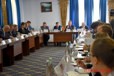 Співробітництво між Україною і Республікою Білорусь є активним на усіх напрямках