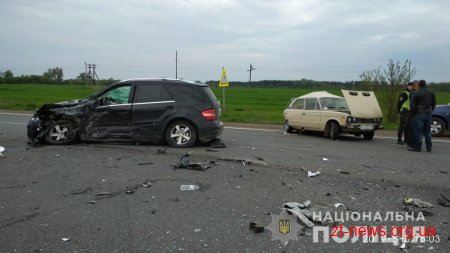 Внаслідок подвійної ДТП у Житомирському районі загинули водій та пасажир
