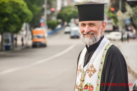 У Житомирі пройшла масштабна Вишивана хода