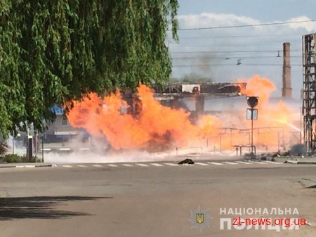 Рятувальники загасили пожежу на автозаправці у Житомирі