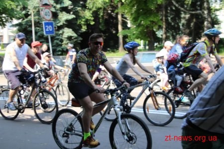 Велодень в Житомирі зібрав понад три тисячі учасників