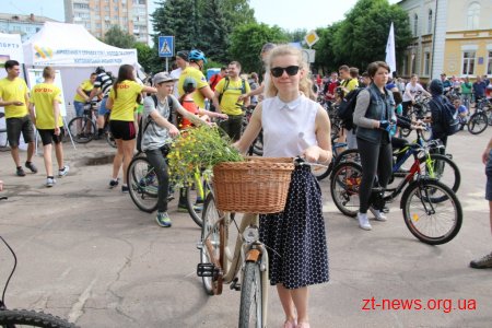 Велодень в Житомирі зібрав понад три тисячі учасників