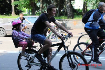 Велодень в Житомирі зібрав понад три тисячі учасників