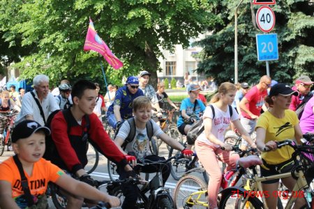 Велодень в Житомирі зібрав понад три тисячі учасників