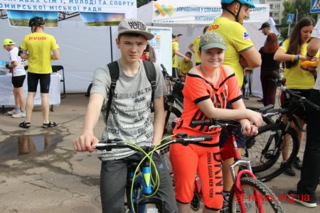 Велодень в Житомирі зібрав понад три тисячі учасників