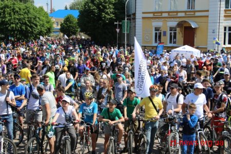 Велодень в Житомирі зібрав понад три тисячі учасників