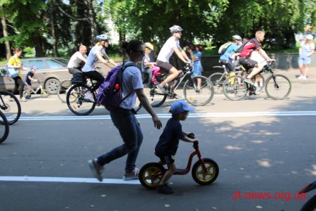 Велодень в Житомирі зібрав понад три тисячі учасників