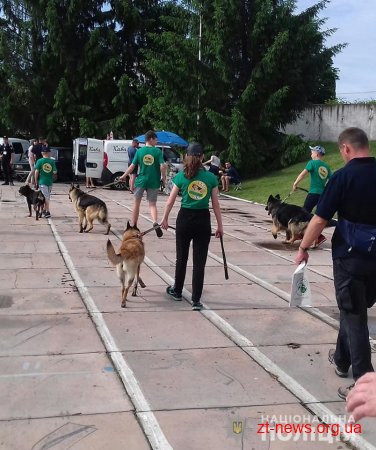 Команда юних кінологів з Житомирщини стала бронзовим призером на відомчому чемпіонаті з багатоборства