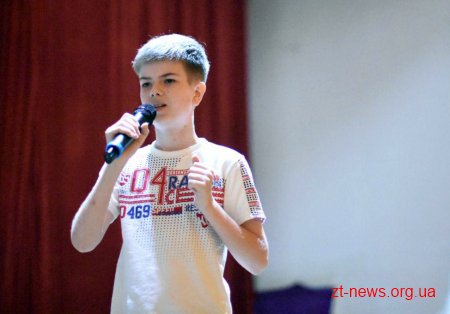 У таборі «Дзвіночок» влаштували свято для 100 дітей