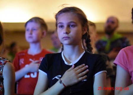 У таборі «Дзвіночок» влаштували свято для 100 дітей