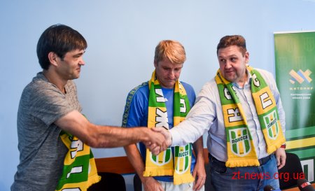 Тренувати ФК «Полісся» продовжать Анатолій Безсмертний та Сергій Коновалов