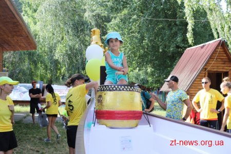 У Гідропарку показали човни придбані за кошти Бюджету участі