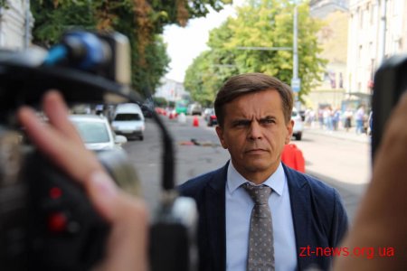 Сергій Сухомлин проінспектував хід капітального ремонту вулиці Великої Бердичівської