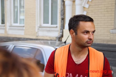 Сергій Сухомлин проінспектував хід капітального ремонту вулиці Великої Бердичівської