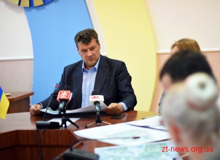 Про те, що зроблено і потрібно ще зробити на стадіоні «Полісся», говорили під час робочої наради