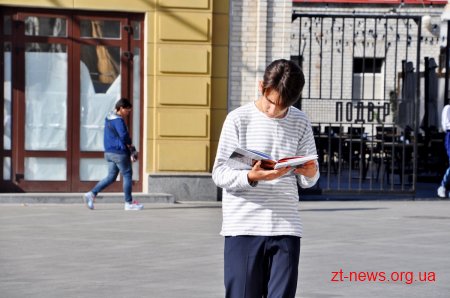 У центрі Житомира відбулися зйомки фільму від організаторів фестивалю «ЖУК»